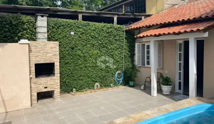 Casa de 2 dormitórios no bairro Rio Branco - Canoas