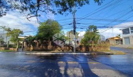 Terreno de esquina com a Nazário  com 537,93m²  Bairro Olaria