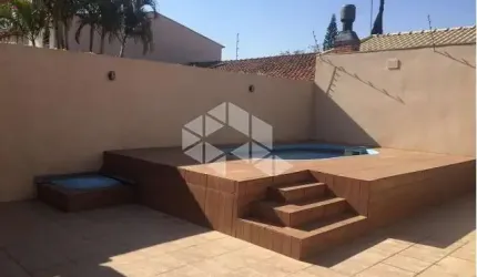 Casa Térrea de 3 dormitórios