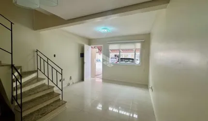 Sobrado com 2 dormitórios em condominio fechado em Canoas /RS
