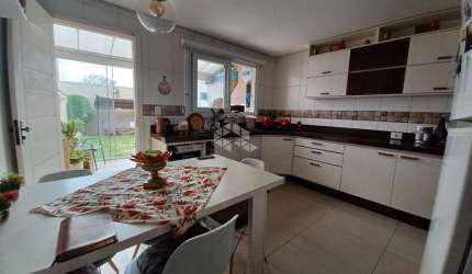 Ótimo Sobrado 2 Suítes, 2 vagas com 86,10m² Bairro Nossa Senhora das Graças