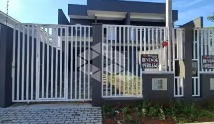 Sobrado 3 dormitórios 2 suítes 2 vagas 183m² área privativa São José Canoas