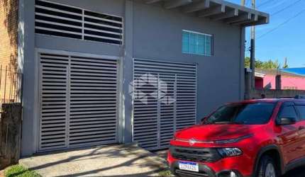 Casa com 3 quartos, 3 vagas a venda no bairro Primavera, Esteio/RS