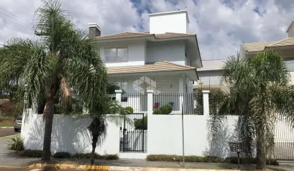 Casa sobrado 3 Dormitórios com 3 Banheiros em esteio