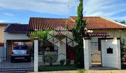 Casa com 2 quartos à venda em São Leopoldo, bairro Duque de Caxias