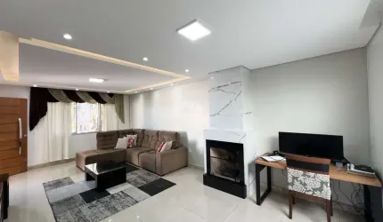 Casa no Niterói com 4 Dorm, Suíte com Hidro e Piscina de 8mts.