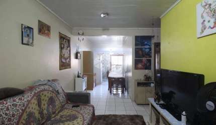 Casa 50m² 02 dormitórios, 02 vagas cobertas no Bairro Ozanan em Canoas