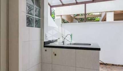 Apartamento garden 2 quartos com garagem no bairro Cristal próximo ao Barra Shopping Sul