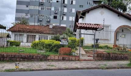 Casa de esquina, à venda, 4 quartos, piscina, jardim, no Bairro Aparício Borges, Porto Alegre/RS