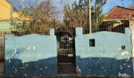 Terreno à venda na Avenida Pernambuco, 309, Navegantes, Porto Alegre, 205 m2 por R$ 300.000