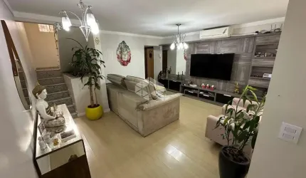 Casa de 4 dormitórios no Bairro Farrapos em Porto Alegre