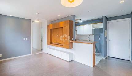 Apartamento 3 Dormitórios sendo 1 suíte com vaga de garagem, no Bairro Humaitá