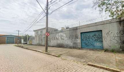 Prédio Comercial no Bairro Navegantes em Porto Alegre