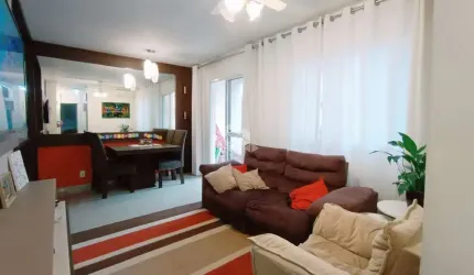 Apartamento de 3 dormitórios com sacada e 1 suíte, 1 vaga de garagem no Bairro Humaita