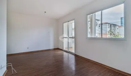 Apartamento á venda de 3 dormitórios(1 suíte) e 1 vaga de garagem no bairro Humaitá.