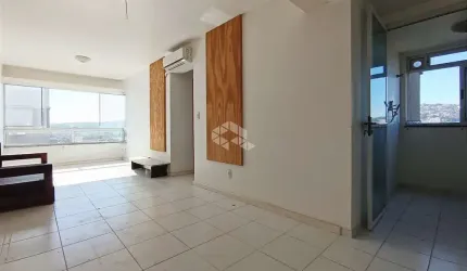 Apartamento 2 dormitórios andar alto, elevador, vista livre, vaga coberta, no bairro Cristal