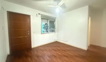 Apartamento de 1 dormitório localizado no bairro Humaitá, em Porto Alegre.