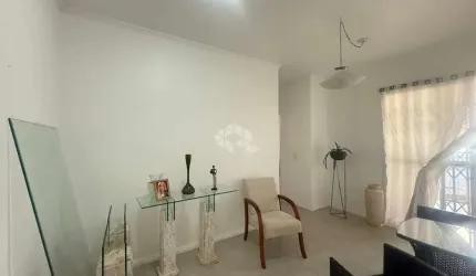 Apartamento de 2 dormitórios, sacada com churrasqueira no Bairro Humaita, Porto Alegre.
