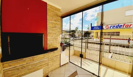 Apartamento térreo no condomínio Laçador