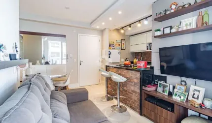 Apartamento 2 dormitórios no bairro Humaitá em Porto Alegre