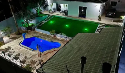 EXCELENTE CASA NA PRAIA DE FORA COM 03 DORMITÓRIOS SENDO 01 SUÍTE