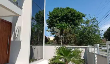 CASA COM 3 QUARTOS NO BAIRRO CAMPECHE - FLORIANÓPOLIS/SC