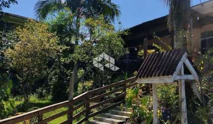 CASA DE 3 QUARTOS NO ITACORUBI - FLORIANÓPOLIS/SC