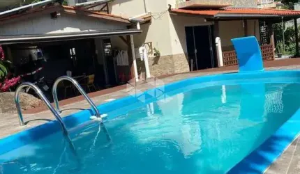 CASA 2 PAVIMENTOS 4 DORMITÓRIOS RIBEIRÃO DA ILHA FLORIANÓPOLIS - SC