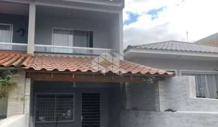 CASA/SOBRADO 2 DORMITÓRIOS, POTECAS. SAO JOSÉ/SC
