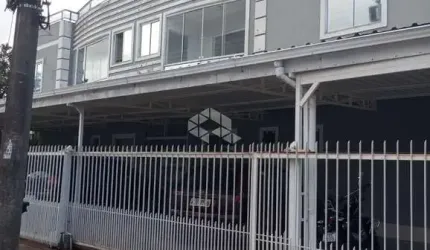COBERTURA DE 3 QUARTOS NOS INGLESES -FLORIANÓPOLIS/SC