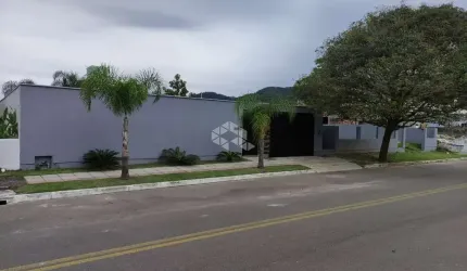 CASA COM TERRENO NO RIO VERMELHO, FLORIANÓPOLIS/SC