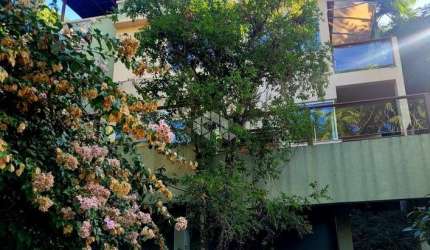 CASA TRIPLEX COM 3 QUARTOS E 1 SUÍTE N LAGOA DA CONCEIÇÃO - FLORIANÓPOLIS/SC