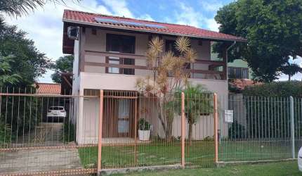 Casa 2 Dormitórios 1 suíte no bairro São João do Rio Vermelho em Florianópolis/SC