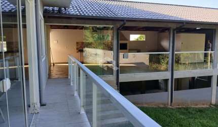 Casa com 4 dormitórios, 1 suíte em Ratones - Florianópolis/SC