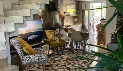 Casa 3 dormitórios em Canasvieiras - Florianópolis