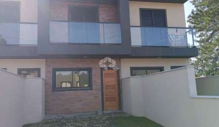 Casa geminada com 2 dormitórios no bairro São João do Rio Vermelho em Florianópolis/SC