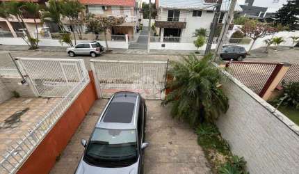 Duplex com 03 suítes nos Ingleses a 250 metros da praia
