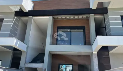 Casa Geminada com 03 suítes próxima a praia dos Ingleses