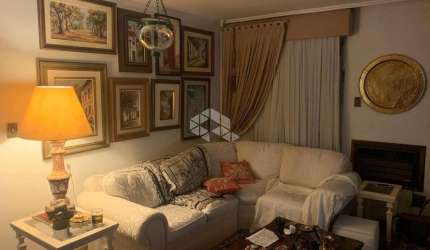 Apartamento com 3 dormitórios, 1 suite, sacada - na 18 do Forte São Pelegrino