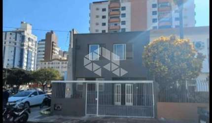 Casa a Venda próxima a avenida Mauro Ramos no Centro de Florianópolis