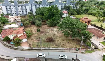 Terreno à venda no bairro Ponte Imaruim em Palhoça.