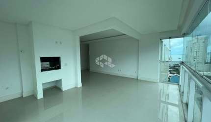 Apartamento de luxo no Le Tre Torri em Itapema - 03 suítes e área de lazer completa