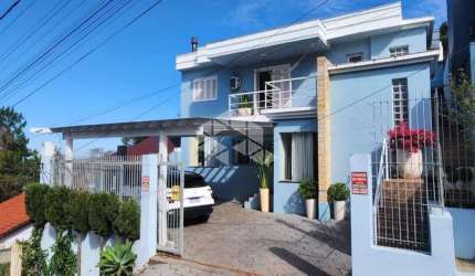 Residência com excelente padrão de acabamentos em Estância Velha