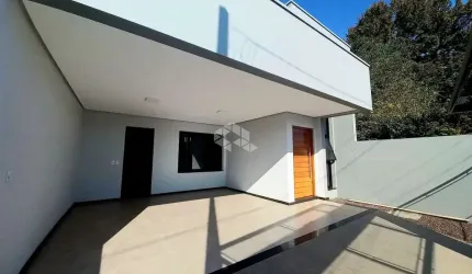 Casa com 3 dormitórios, suíte com closed, sala de estar, living com churrasqueira, cozinha, aceita financiameno bancário, FGTS.
