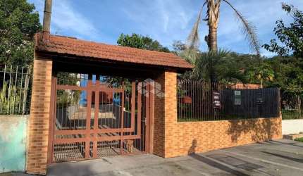 Casa 03 dormitorios  Bairro das Rosas Estancia Velha