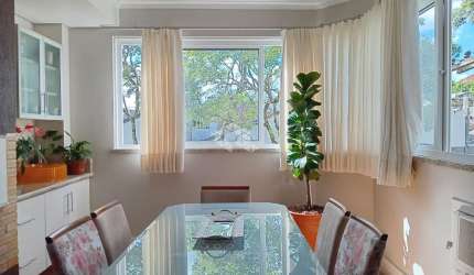 Apartamento c/ 2 dormitórios, semimobiliado ,sacada ,churrasqueira, vista ,elevador, portaria, Centro de NH