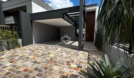 Casa 03 dormitórios  centro Estância Velha