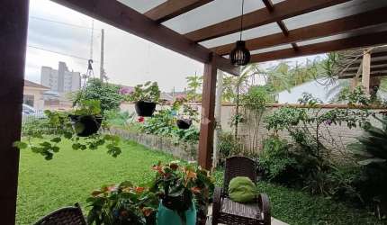 Casa Rau 3 quartos com piscina e jardim