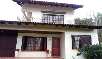 CASA 4 DORMITÓRIOS A 100 METROS DA ORLA DO GUAIBA