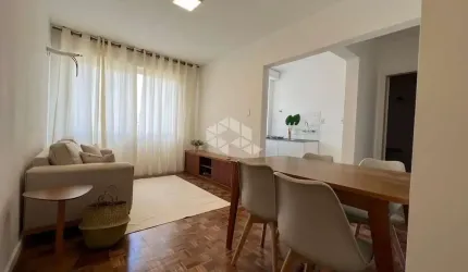 Baixou o preço.Apartamento TOTALMENTE REFORMADO ,em andar alto e com garagem no bairro Petrópolis